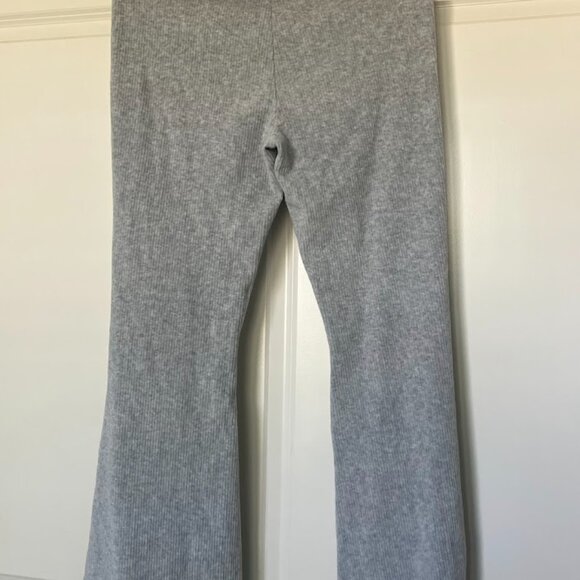 Aerie Gray Ribbed Velour Flare Lounge High Waisted Pants Size Small - Picture 8 of 10